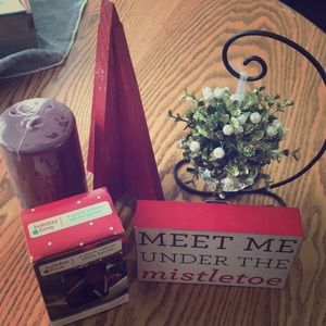 Miscellaneous Christmas Decor